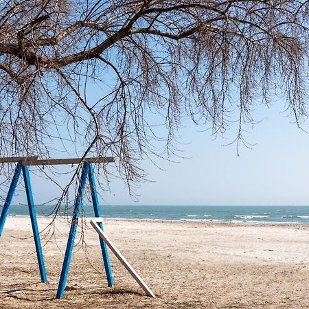Summer Waves Mamaia Nord Năvodari Zewnętrze zdjęcie